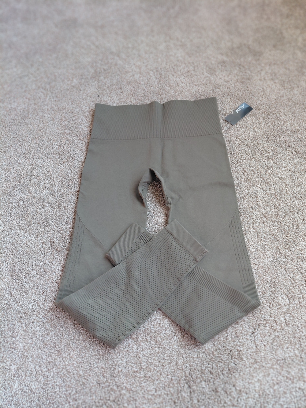 Ardene Olive Green High-Waist Cropped Leggings with Perforated Calf Panels